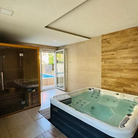 Appartement Pearl Wellness Siófok
